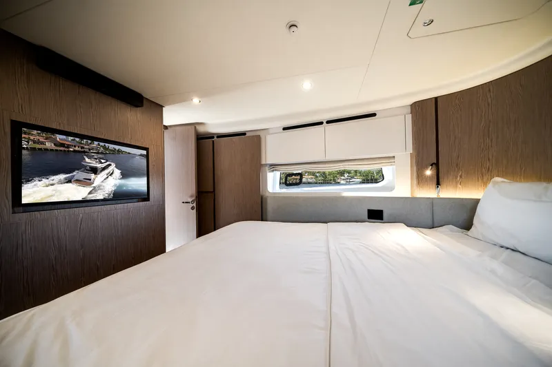 Slide: The Image of Azimut Fly 53 2026 - 48