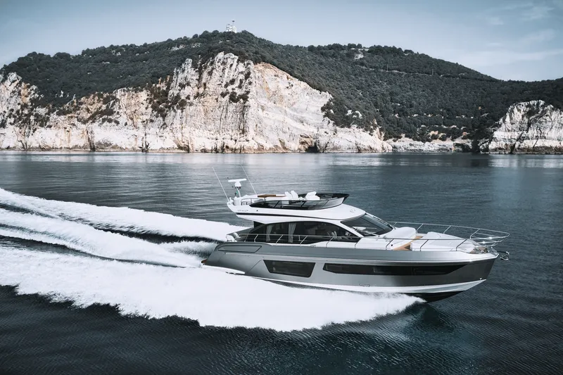 Slide: The Image of Azimut Fly 53 2026 - 5