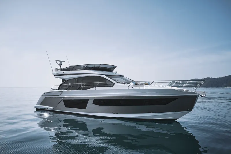 Slide: The Image of Azimut Fly 53 2026 - 6
