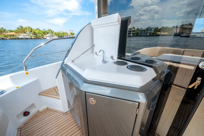 Slide: The Image of Azimut Fly 53 2026 - 21