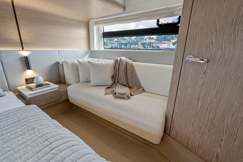 Slide: The Image of Azimut Fly 53 2026 - 59