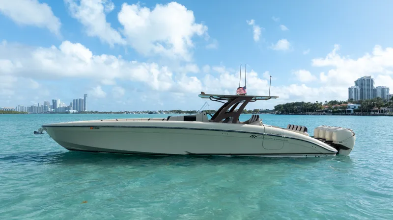 The Image of Midnight Express 43 OPEN 2019 - 0