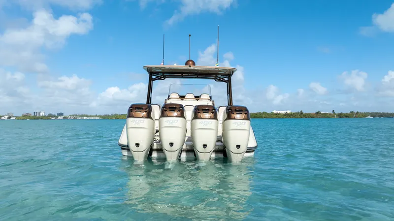 Slide: The Image of Midnight Express 43 OPEN 2019 - 13