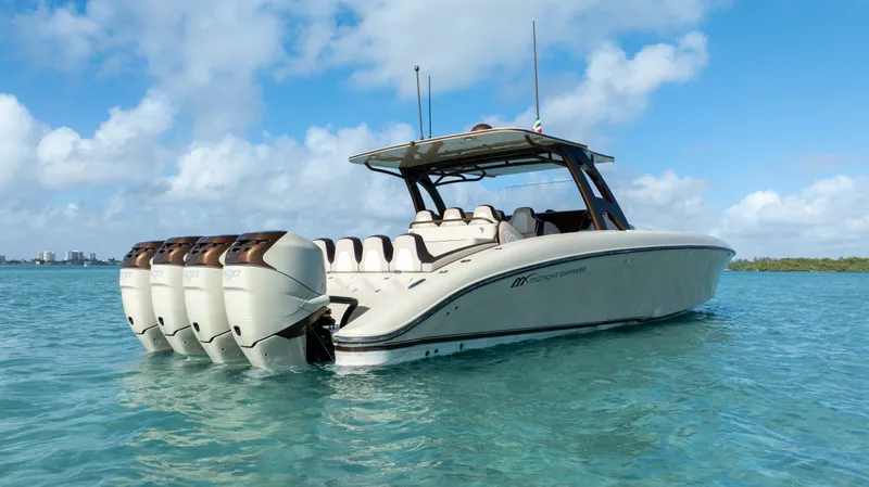 Slide: The Image of Midnight Express 43 OPEN 2019 - 14