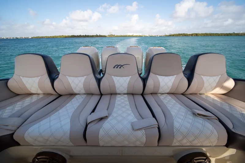 Slide: The Image of Midnight Express 43 OPEN 2019 - 28