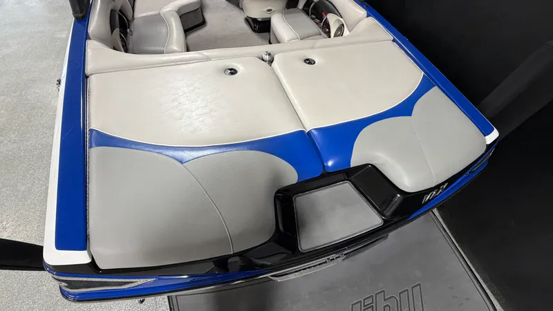 Slide: The Image of Malibu WAKESETTER 21 VLX 2012 - 15