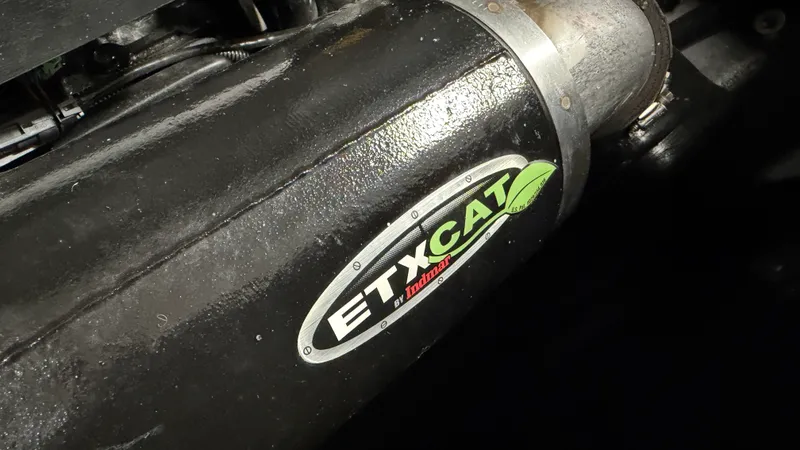 Slide: The Image of Malibu WAKESETTER 21 VLX 2012 - 24