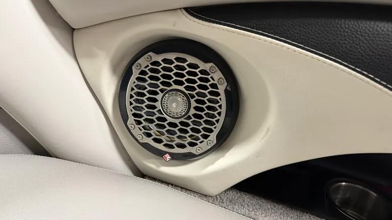 Slide: The Image of Malibu WAKESETTER 21 VLX 2012 - 40