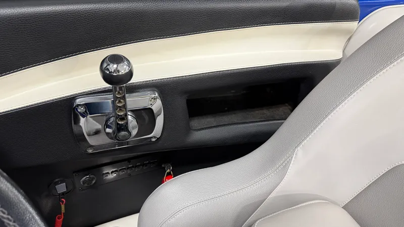 Slide: The Image of Malibu WAKESETTER 21 VLX 2012 - 55