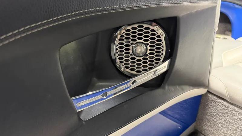 Slide: The Image of Malibu WAKESETTER 21 VLX 2012 - 73