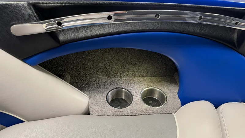 Slide: The Image of Malibu WAKESETTER 21 VLX 2012 - 76