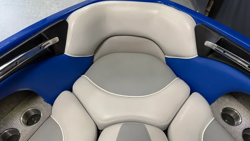 Slide: The Image of Malibu WAKESETTER 21 VLX 2012 - 78