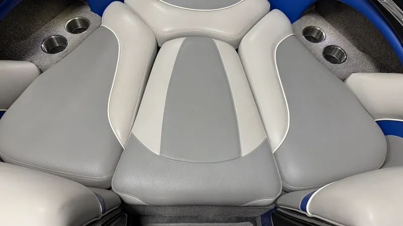 Slide: The Image of Malibu WAKESETTER 21 VLX 2012 - 83