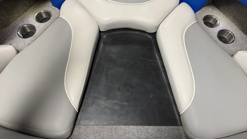 Slide: The Image of Malibu WAKESETTER 21 VLX 2012 - 84