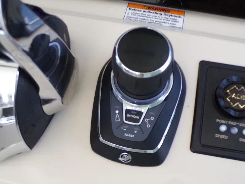 Slide: The Image of Boston Whaler 420 2018 - 29