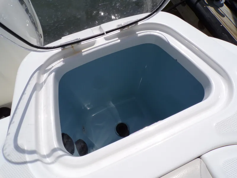 Slide: The Image of Boston Whaler 420 2018 - 46