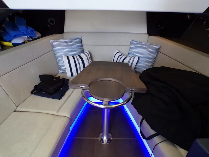 Slide: The Image of Boston Whaler 420 2018 - 54