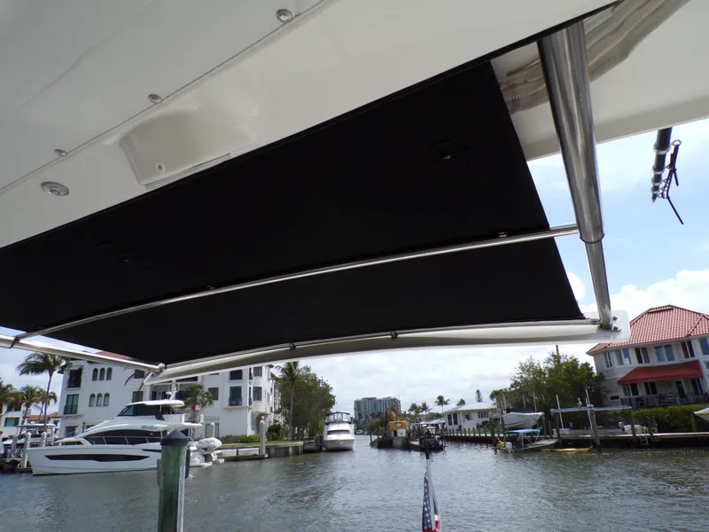 Slide: The Image of Boston Whaler 420 2018 - 70