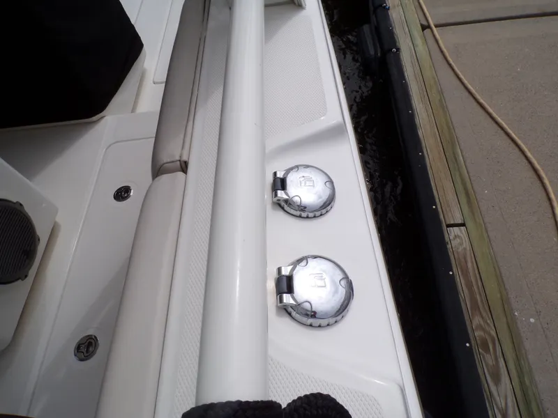 Slide: The Image of Boston Whaler 420 2018 - 84