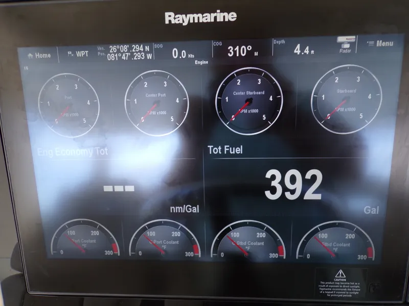 Slide: The Image of Boston Whaler 420 OUTRAGE 2018 - 31