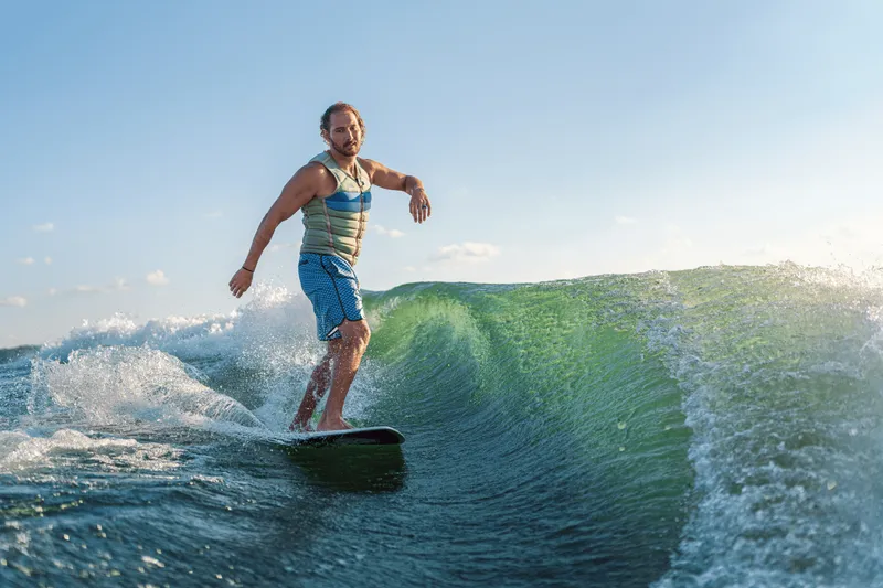 Slide: The Image of Sea Ray SDX 250 Surf 2026 - 10