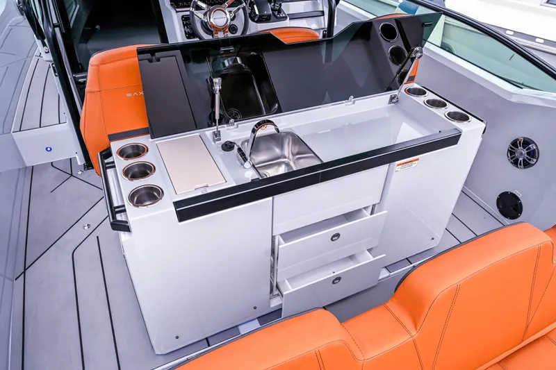 Slide: The Image of Saxdor 320 GTO 2025 - 104