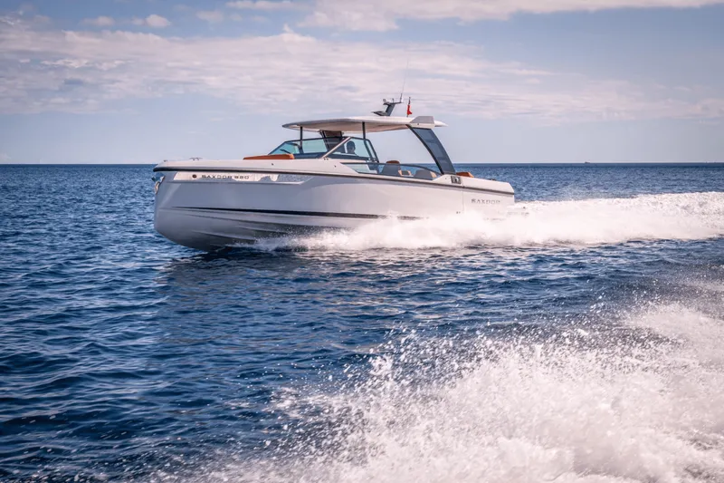 Slide: The Image of Saxdor 320 GTO 2025 - 32