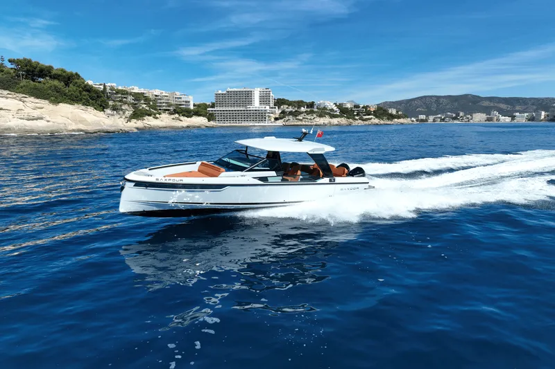 Slide: The Image of Saxdor 320 GTO 2025 - 41