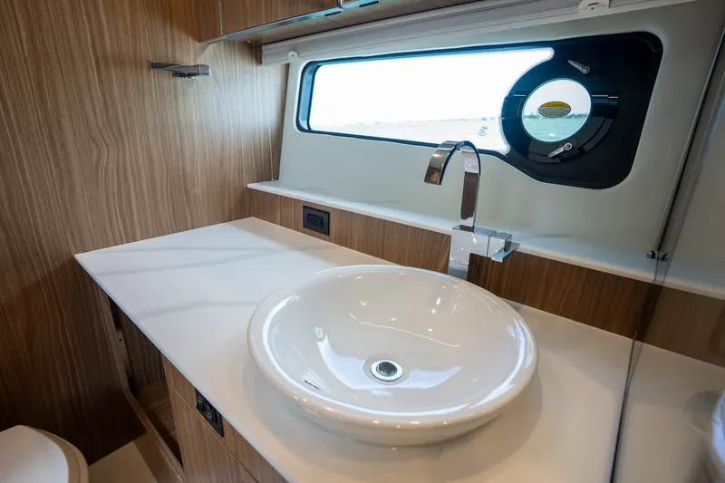 Slide: The Image of Cruisers 50 GLS 2024 - 12