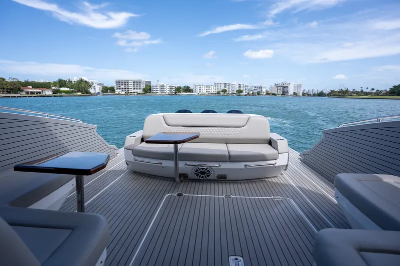 Slide: The Image of Cruisers 50 GLS 2024 - 14
