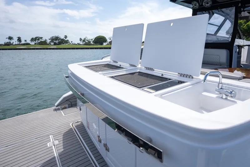 Slide: The Image of Cruisers 50 GLS 2024 - 15