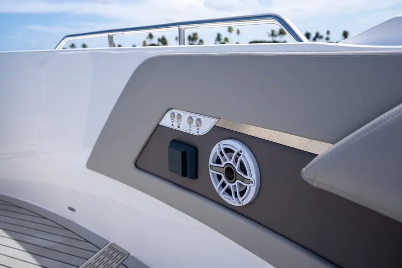 Slide: The Image of Cruisers 50 GLS 2024 - 24