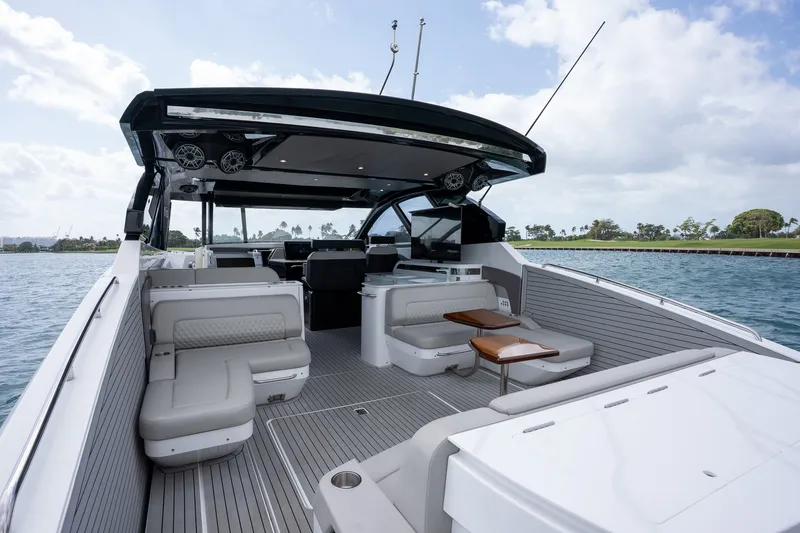 Slide: The Image of Cruisers 50 GLS 2024 - 27