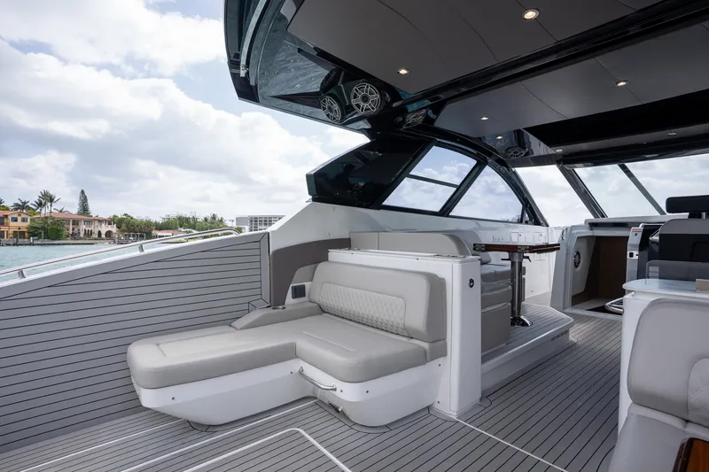 Slide: The Image of Cruisers 50 GLS 2024 - 28