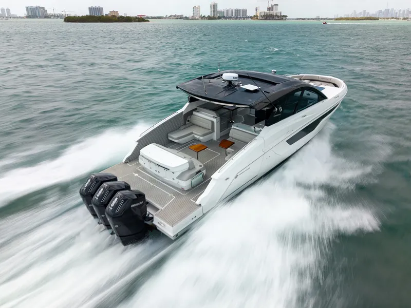 Slide: The Image of Cruisers 50 GLS 2024 - 5