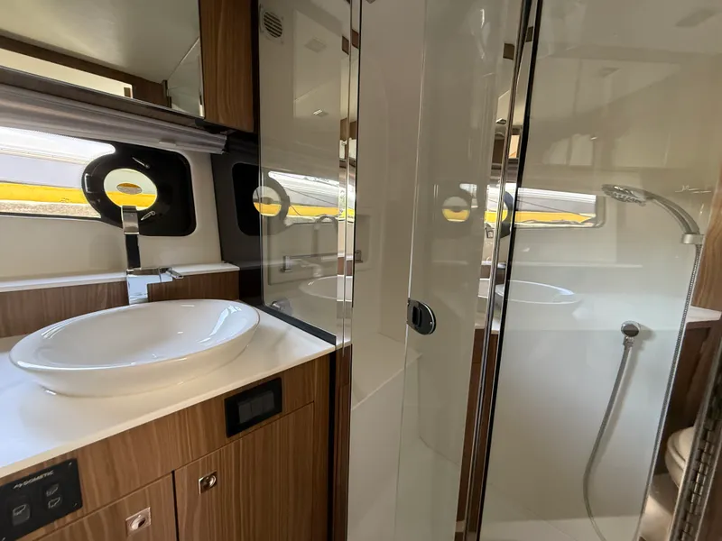 Slide: The Image of Cruisers 50 GLS Outboard 2024 - 52