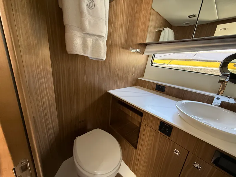 Slide: The Image of Cruisers 50 GLS Outboard 2024 - 54