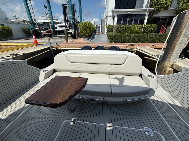 Slide: The Image of Cruisers 50 GLS Outboard 2024 - 9