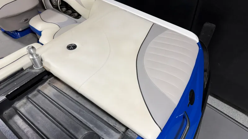 Slide: The Image of Malibu WAKESETTER VTX 2012 - 17