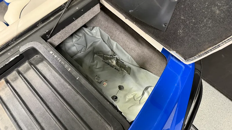 Slide: The Image of Malibu WAKESETTER VTX 2012 - 18