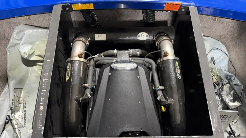 Slide: The Image of Malibu WAKESETTER VTX 2012 - 21