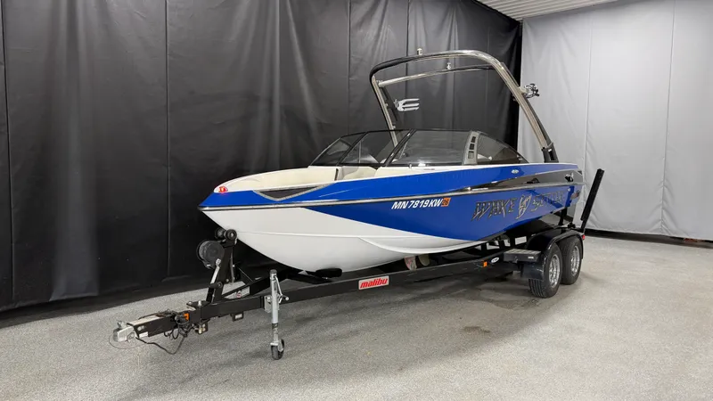 Slide: The Image of Malibu WAKESETTER VTX 2012 - 3