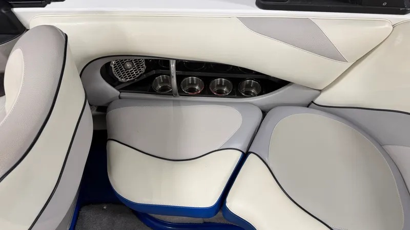 Slide: The Image of Malibu WAKESETTER VTX 2012 - 32