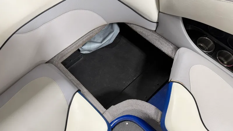 Slide: The Image of Malibu WAKESETTER VTX 2012 - 37