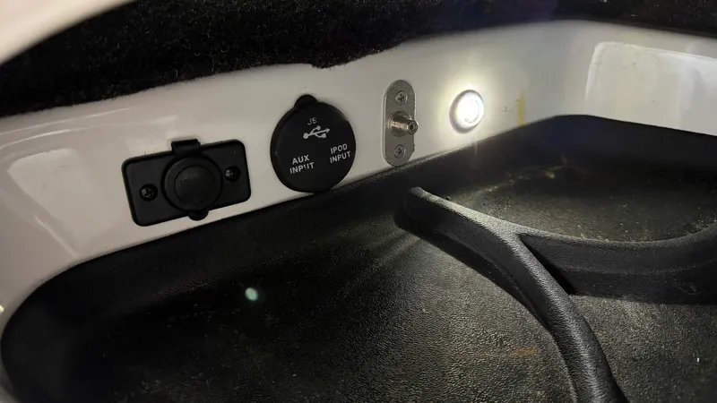 Slide: The Image of Malibu WAKESETTER VTX 2012 - 49