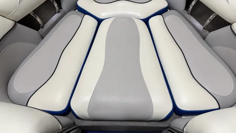 Slide: The Image of Malibu WAKESETTER VTX 2012 - 79