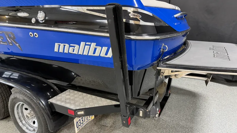 Slide: The Image of Malibu WAKESETTER VTX 2012 - 84