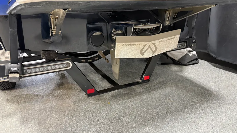 Slide: The Image of Malibu WAKESETTER VTX 2012 - 9