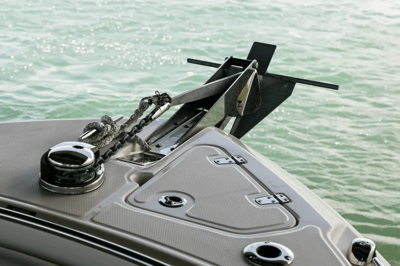 Slide: The Image of Boston Whaler 250 Outrage 2026 - 75