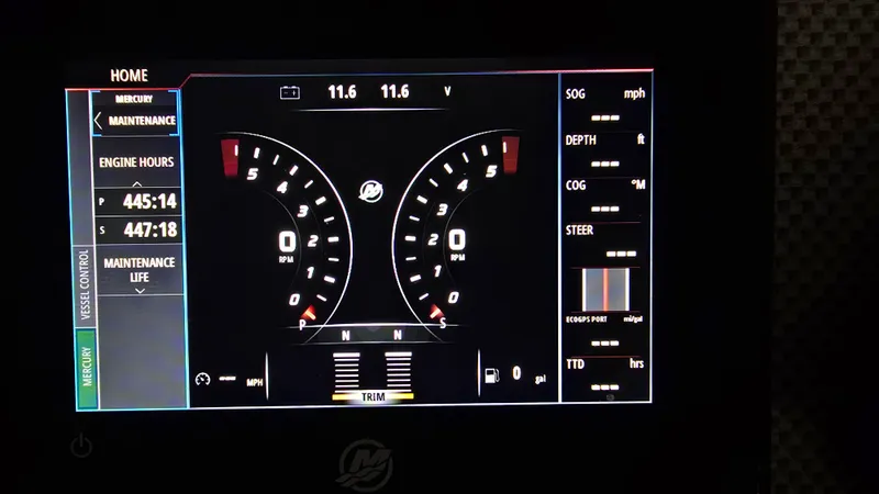 Slide: The Image of Cruisers 338CX 2017 - 26